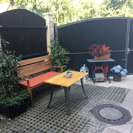 Ferienwohnung Am Goethe Park Fuer 2 Bis 3 Personen Jena Exterior foto